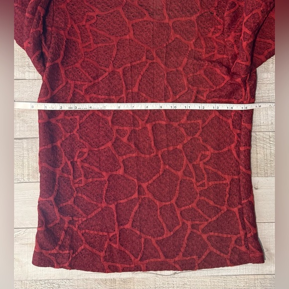 Red Patterned Women's Top - Picture 5 of 5